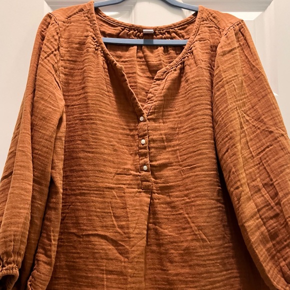 3/$19 Old Navy Split-Neck gauze long sleeve Blouse tunic top - Picture 7 of 16